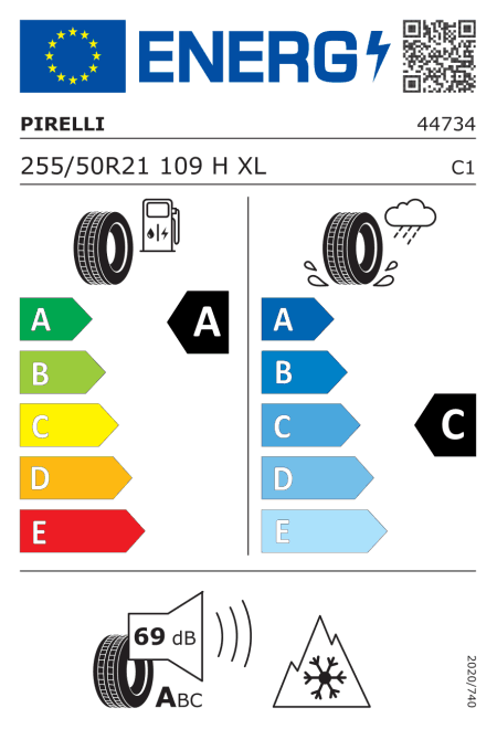 EU етикет: горивна ефективност A, сцепление на мокро C, шум 69 dB (клас A), за сняг (3PMSF)